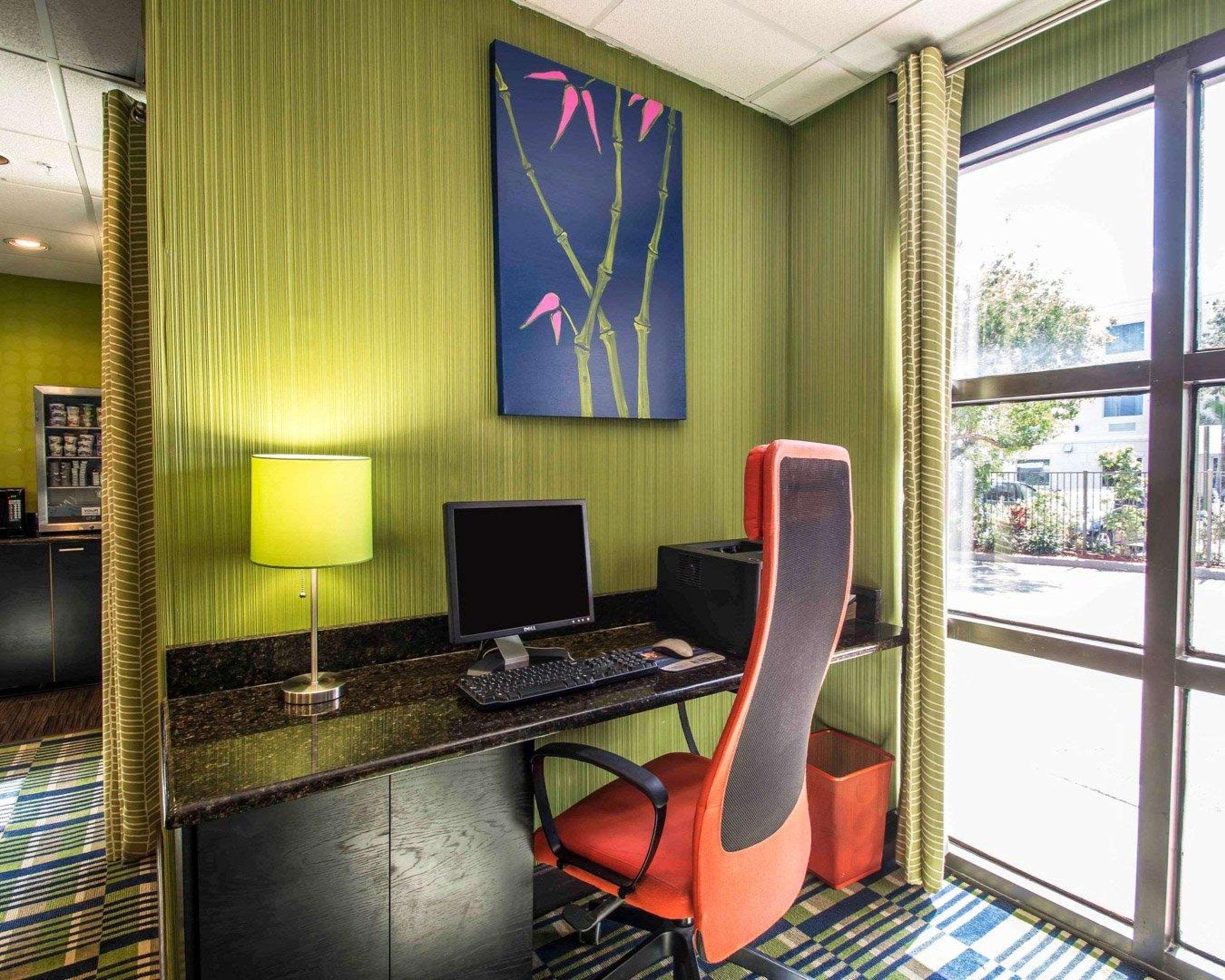Comfort Inn & Suites Lantana - West Palm Beach South Esterno foto