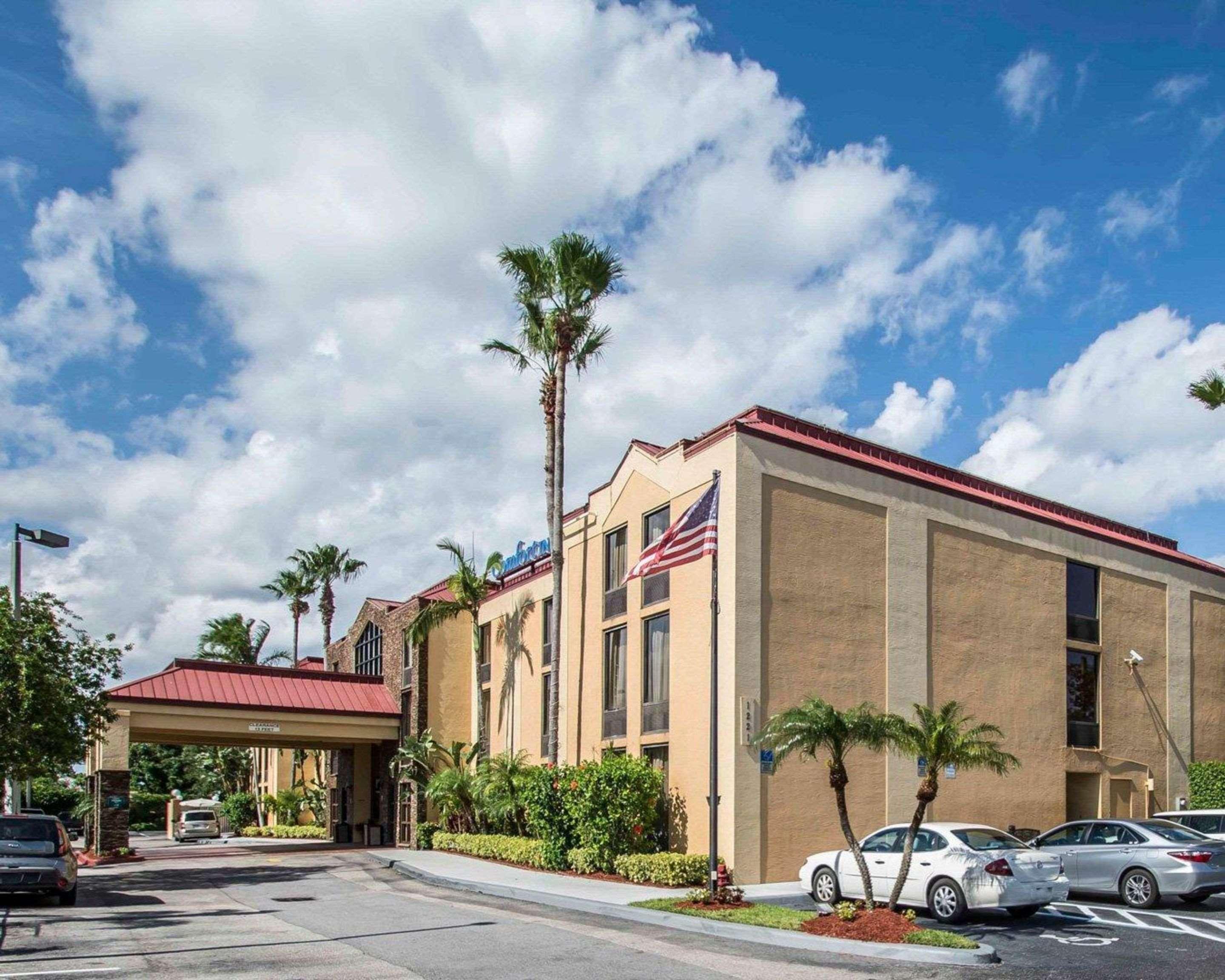Comfort Inn & Suites Lantana - West Palm Beach South Esterno foto