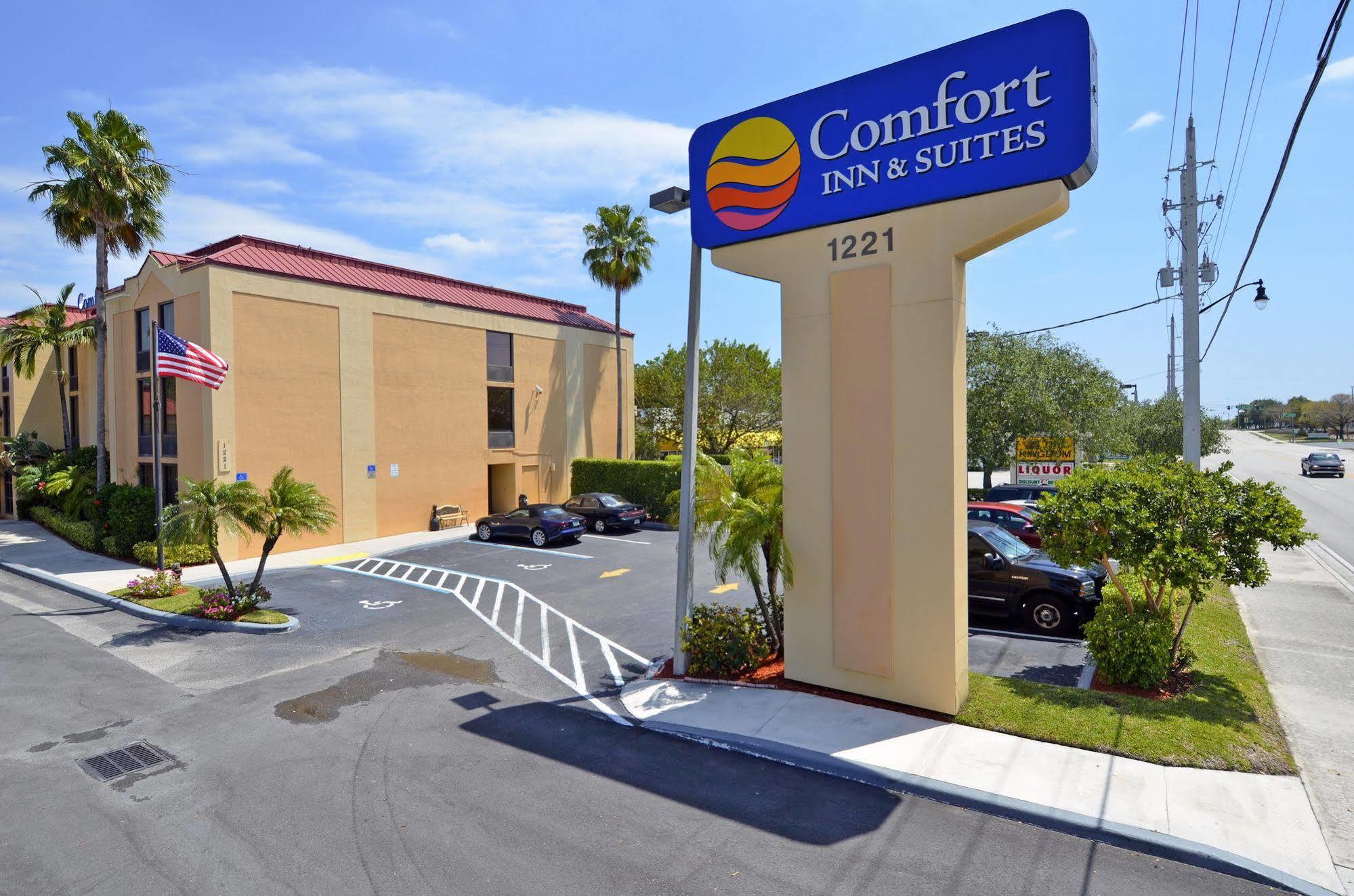 Comfort Inn & Suites Lantana - West Palm Beach South Esterno foto