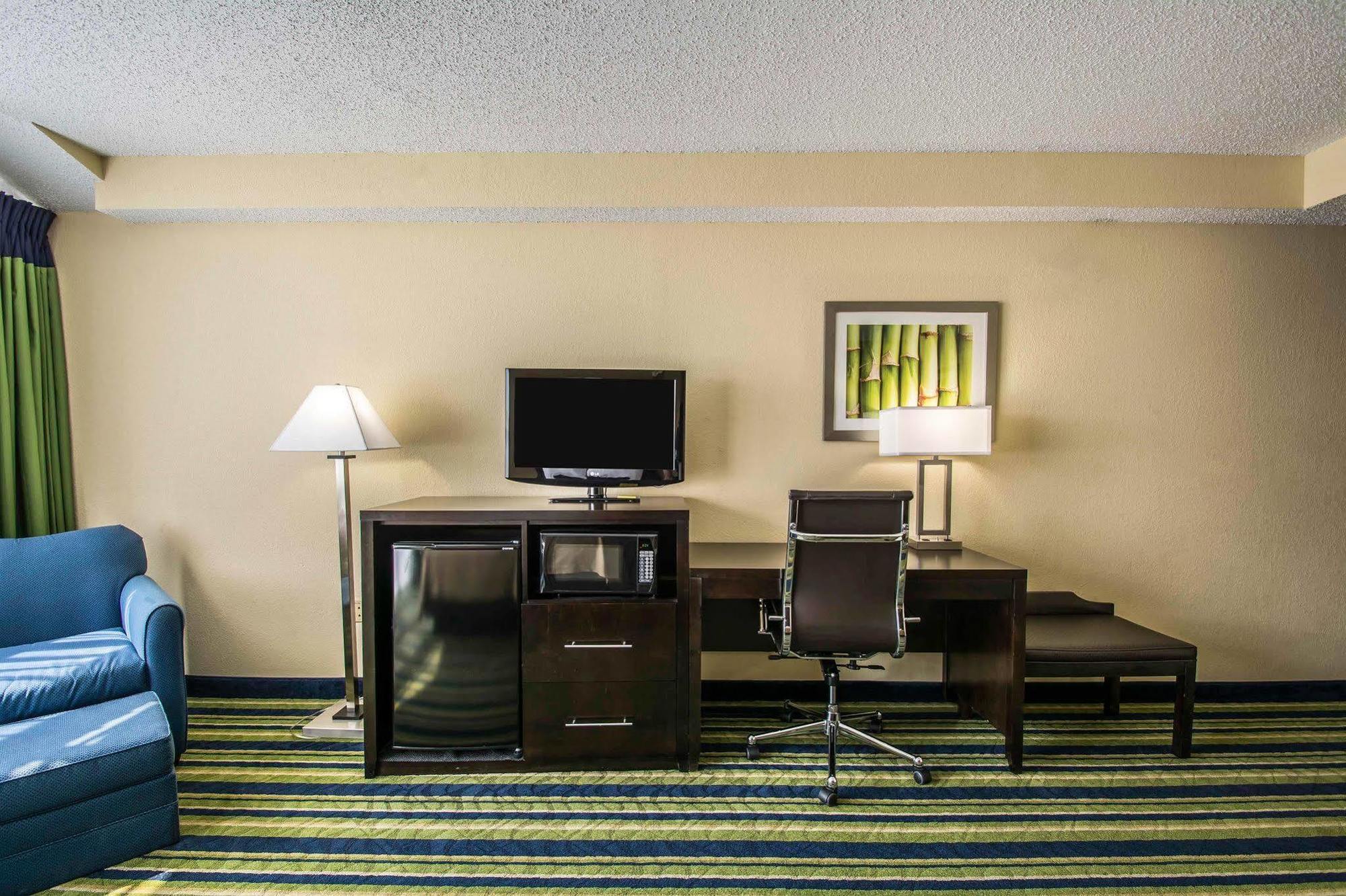 Comfort Inn & Suites Lantana - West Palm Beach South Esterno foto